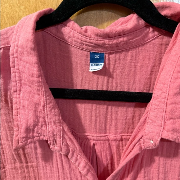 Old Navy 3X Like New - Pink Button-Up Shirt! - Picture 3 of 3